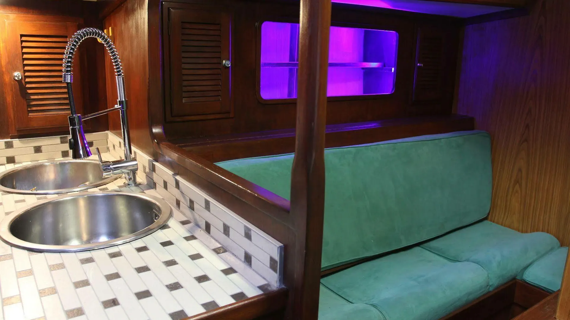 Principessa Barca A Vela Hotel Toscolano Maderno 3*,